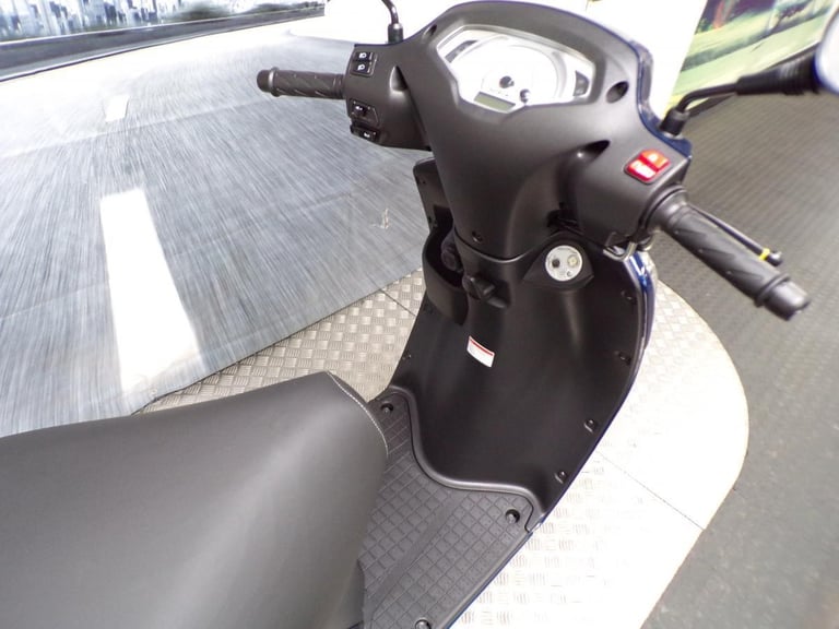 2025 SUZUKI ADDRESS 125 SCOOTER WITH L PLATES FITTED