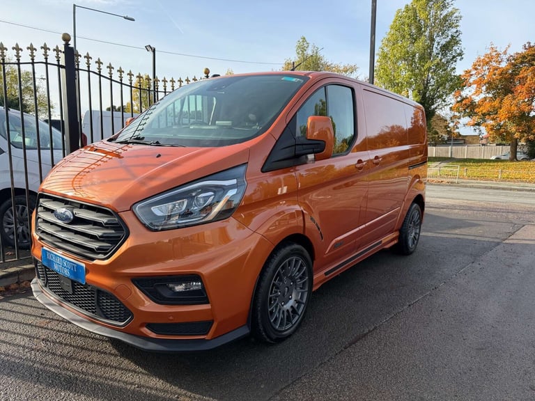 2023 Ford Transit Custom 2.0 EcoBlue 170ps Low Roof Limited Van PANEL VAN DIESEL Manual