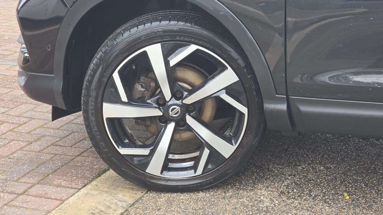 2019 Nissan Qashqai 1.3 DiG-T Tekna 5dr Hatchback Petrol Manual