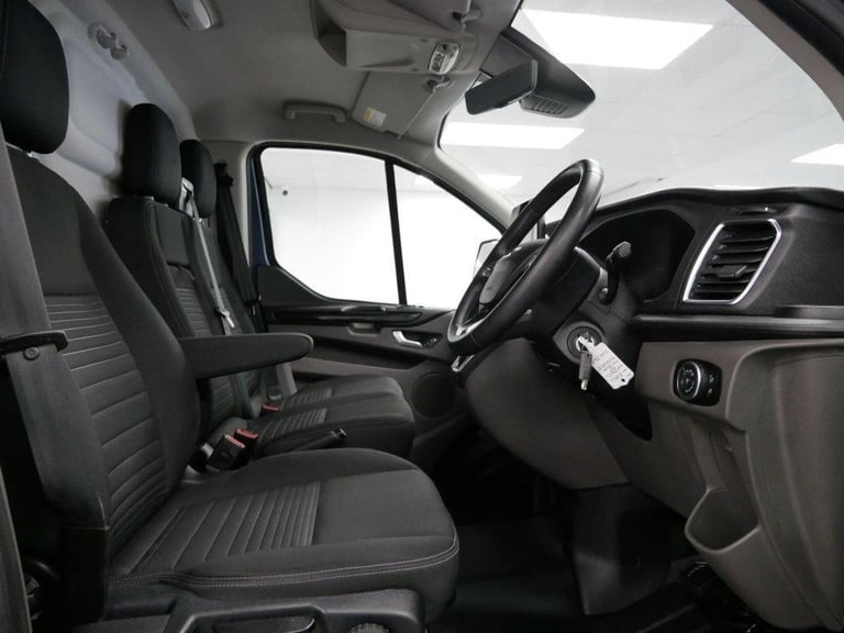 72 FORD TRANSIT CUSTOM 320 2.0 EBL 170 BHP LONG HIGH ROOF AUTOMATIC LIMITED