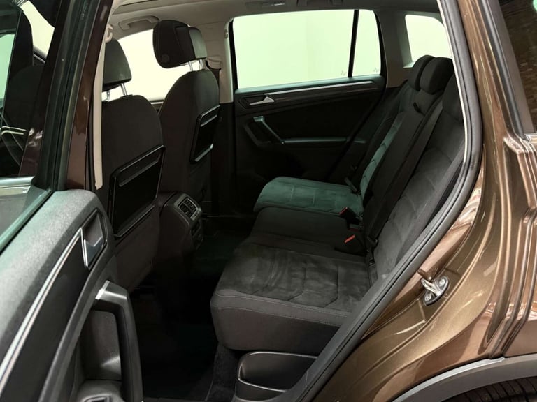 2017 Volkswagen Tiguan 2.0 TDI BlueMotion Tech SEL DSG 4Motion Euro 6 (s/s) 5dr SUV Diesel Automatic