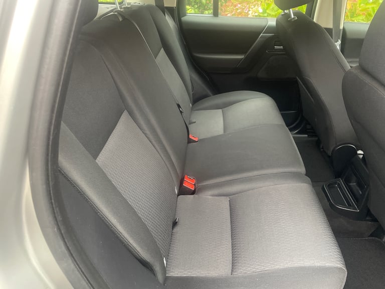 Land Rover, FREELANDER, Estate, 2011, Other, 2179 (cc), 5 doors