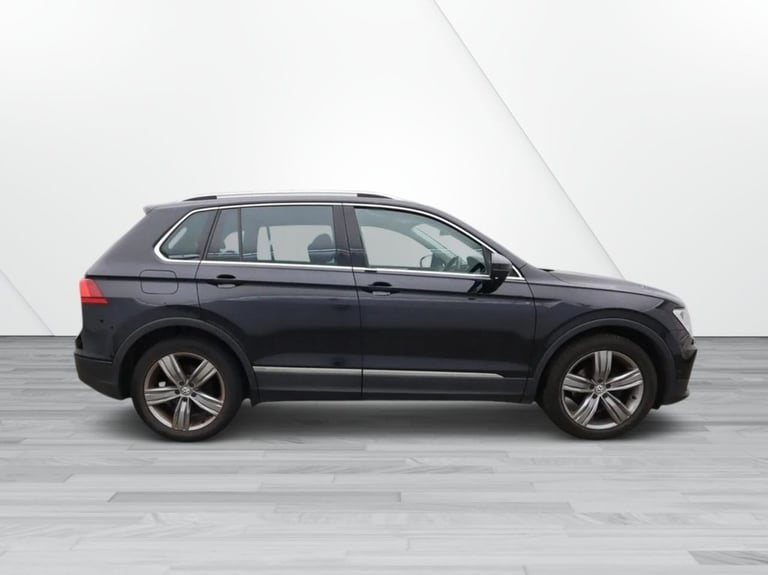 2019 Volkswagen Tiguan 2.0 TDI Match SUV 5dr Diesel Manual Euro 6 (s/s) (150 ps) 2 FORMER OWNERS ...