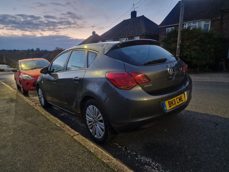 Vauxhall ASTRA 1.4, cheap car, Hatchback, 2011, Manual, 1398 (cc), 5 doors