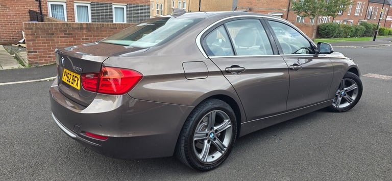 2012 BMW 3 Series 320i Modern 4dr SALOON Petrol Manual