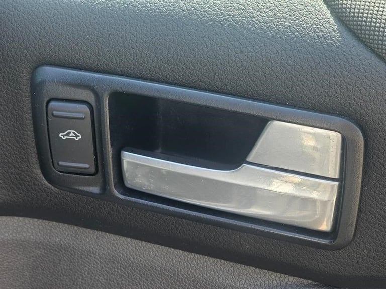 2010 Ford Kuga 2.0 TDCi Zetec 2WD Euro 4 5dr ESTATE Diesel Manual