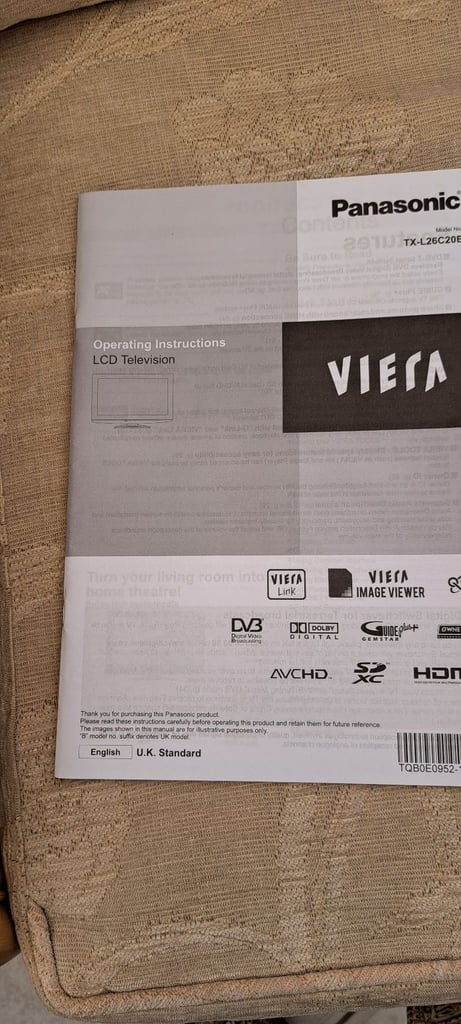 PANASONIC LCD TELEVISION 26 INCH ON A STAND WITH REMOTE AND INSTRUCTIONS. IMMACULATE.