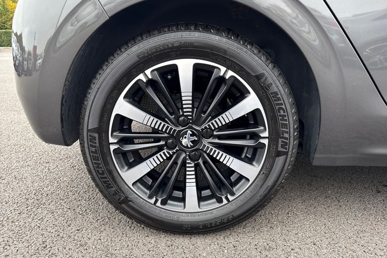 2019 Peugeot 208 1.2 PureTech 82 Tech Edition 5dr [Start Stop] HATCHBACK PETROL Manual