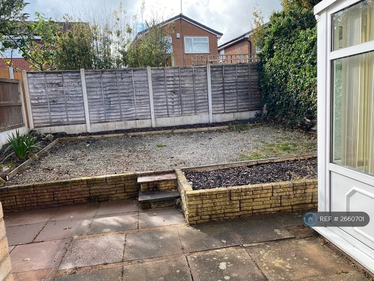 3 bedroom house in Gorsely Dale, Stafford, ST17 (3 bed) (#2660701)