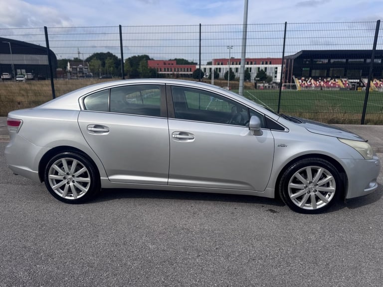 2010 Toyota Avensis 2.2 D-CAT T Spirit Auto Euro 5 4dr SALOON Diesel Automatic