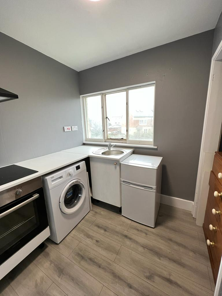 Studio Flat in Windsor SL4 3QB