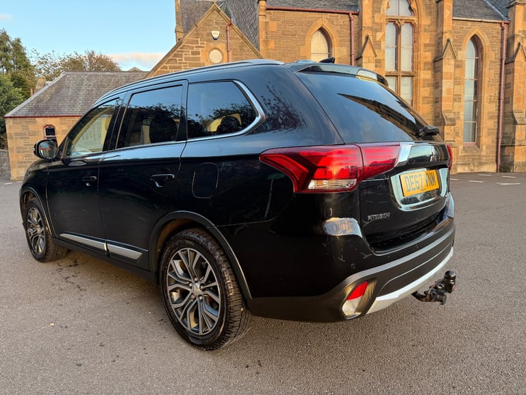 2017 Mitsubishi Outlander 2.2 DI-D 3 5dr Auto ESTATE Diesel Automatic