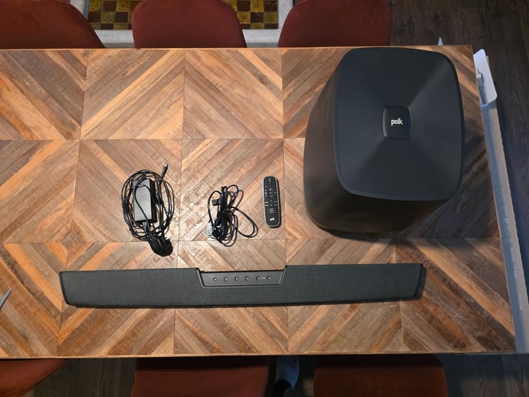 Polk Audio Magnifi 2 Soundbar & Subwoofer, Home Cinema and chromecast - As-new condition