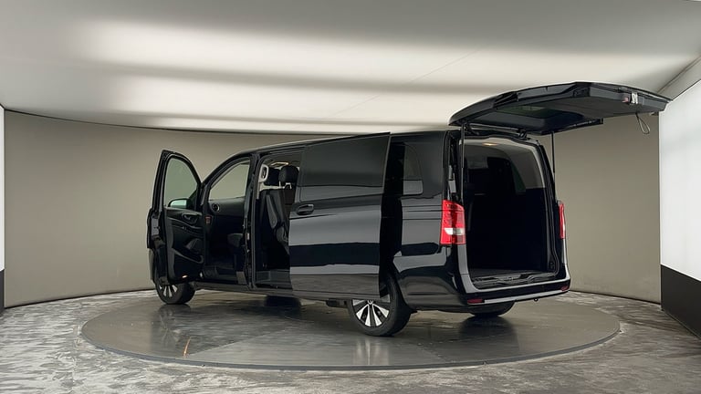 2022 Mercedes-Benz Vito 2.0 114 CDI SELECT Tourer Double Cab 5dr Diesel G-Tronic RWD L3 Euro 6 (s...