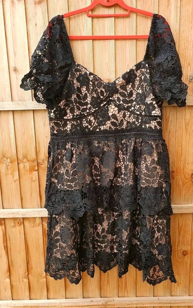 image for Boohoo dress like new size UK 20