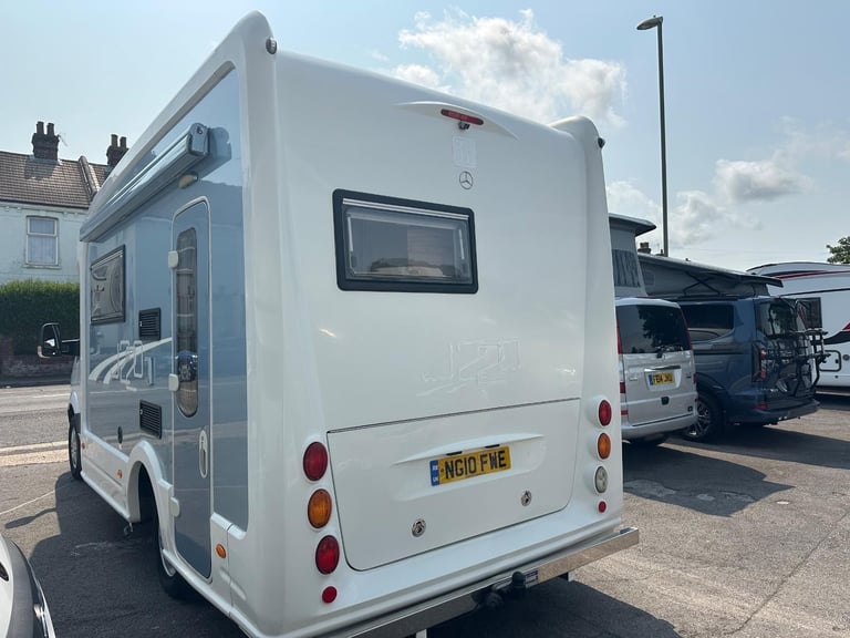 IH J220 2 Berth Mercedes LHD Auto DIESEL AUTOMATIC 2010/10