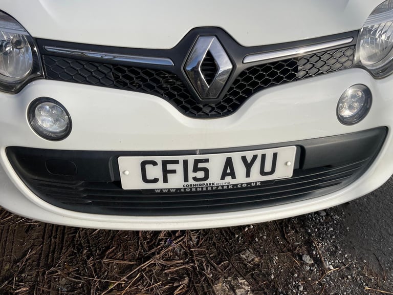 RENAULT TWINGO 1.0 SCE 15 REG 5 DOOR 12 MONTHS MOT ROAD TAX £20 LOW INSURANCE 50+MPG