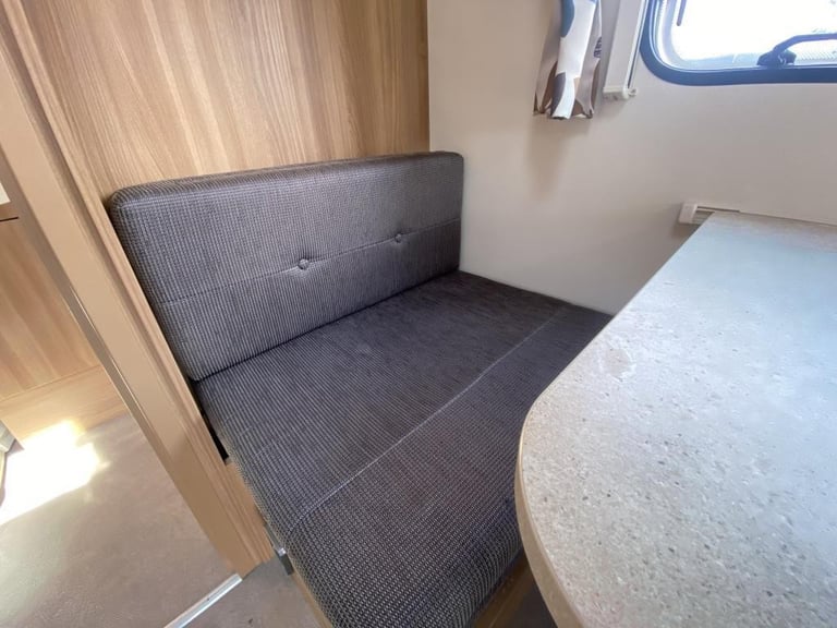 2017 BAILEY PEGASUS PALERMO 5 BERTH FAMILY CARAVAN