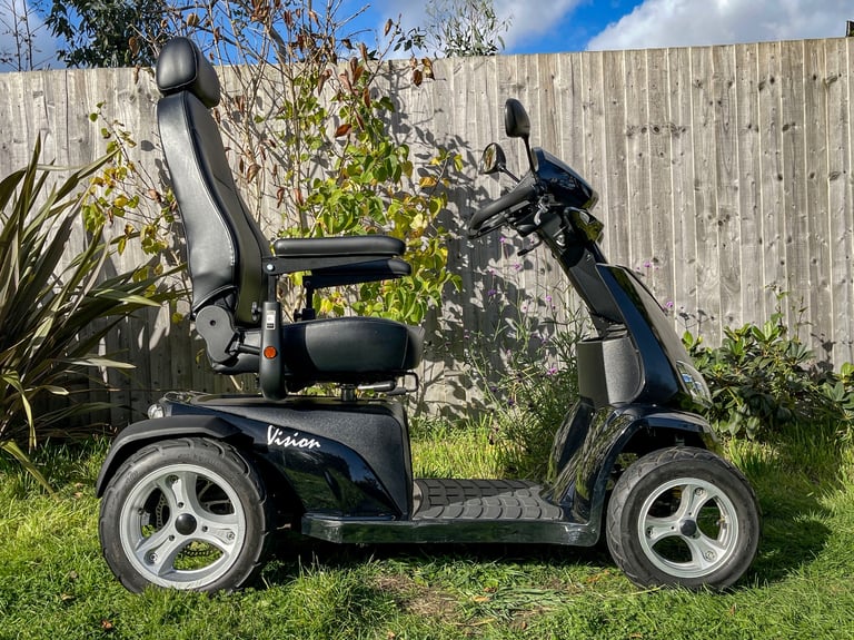 Rascal Vision 8mph Mobility Scooter 100% BATTERIES Only 0.9 Hours Use! Was £3995
