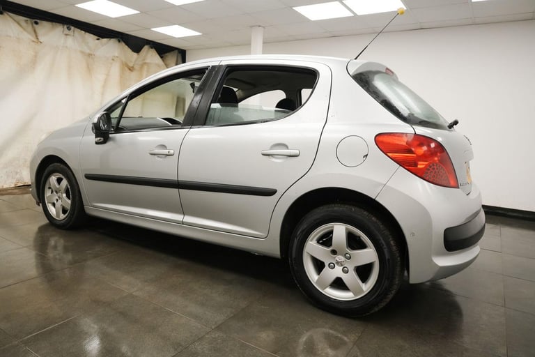 2006 Peugeot 207 1.4 16v Sport 5dr HATCHBACK Petrol Manual