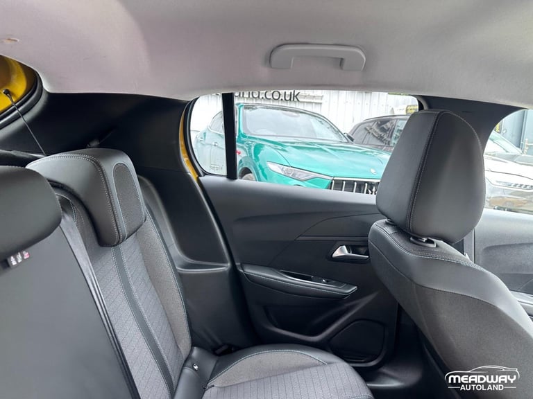 2023 Peugeot 208 1.2 PureTech Allure Premium + EAT Euro 6 (s/s) 5dr HATCHBACK Petrol Automatic