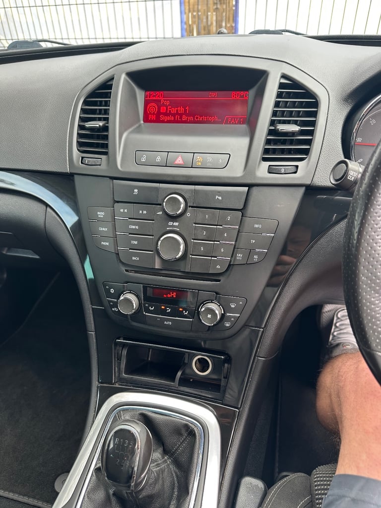 Vauxhall, INSIGNIA, Estate, 2010, Manual, 1956 (cc), 5 doors