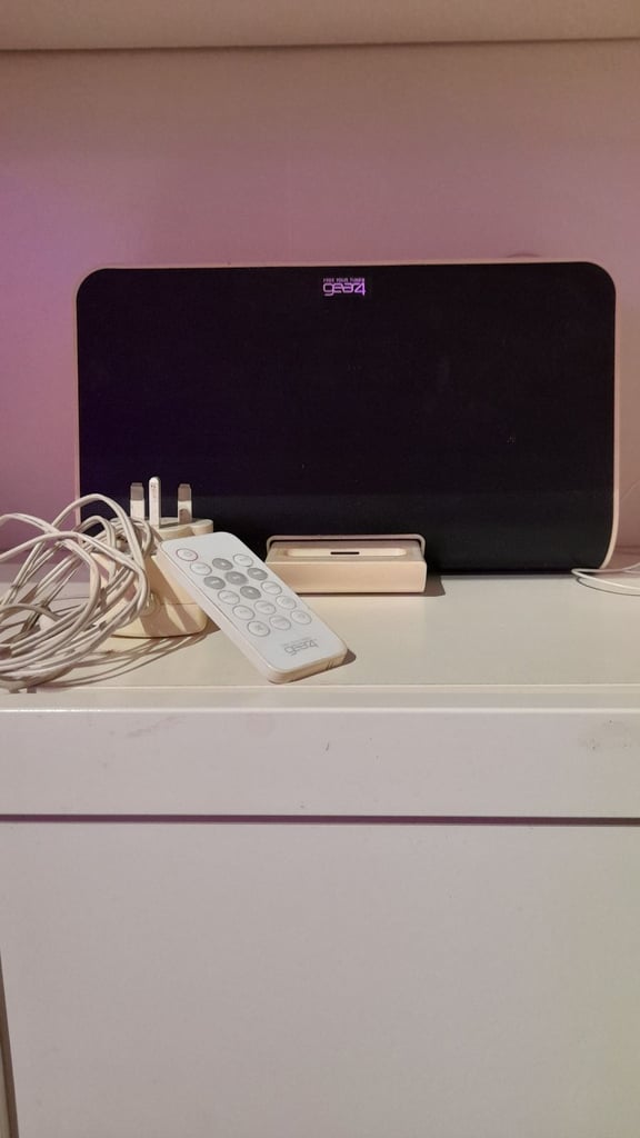 Ipod dock/radio