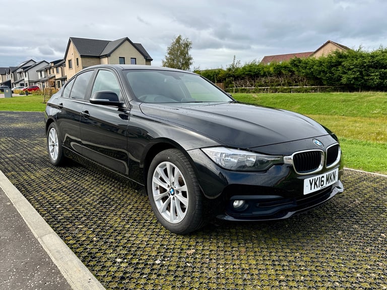 image for 2016 BMW 318i SE Black Saloon Manual LCI ULEZ MOTd