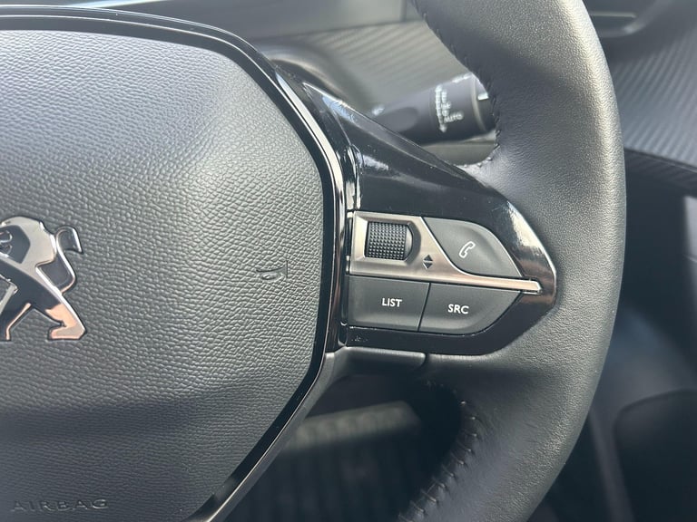 2021 Peugeot 2008 1.2 PureTech Allure Premium SUV 5dr Petrol Manual Euro 6 (s/s) (130 ps) HATCHBA...