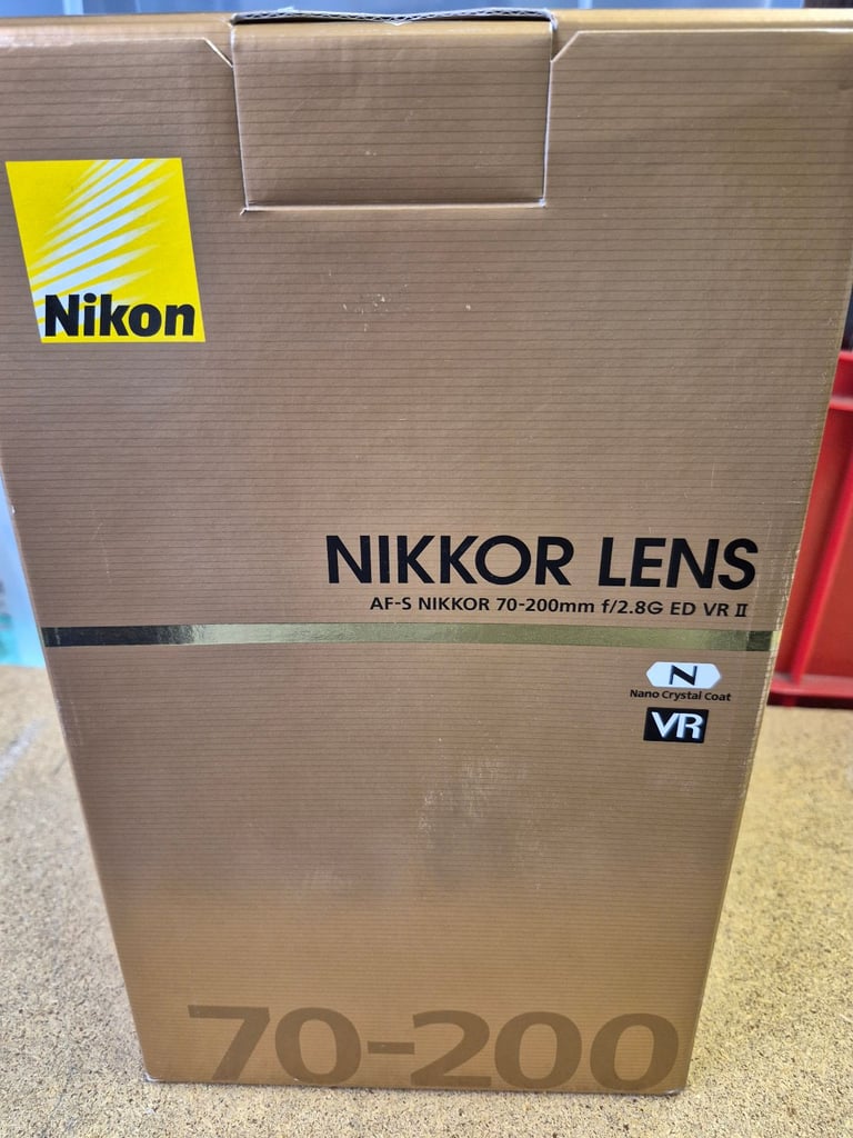 image for Nikon 70-20mm af-s nikkor f2.8g ed vr ii lens
