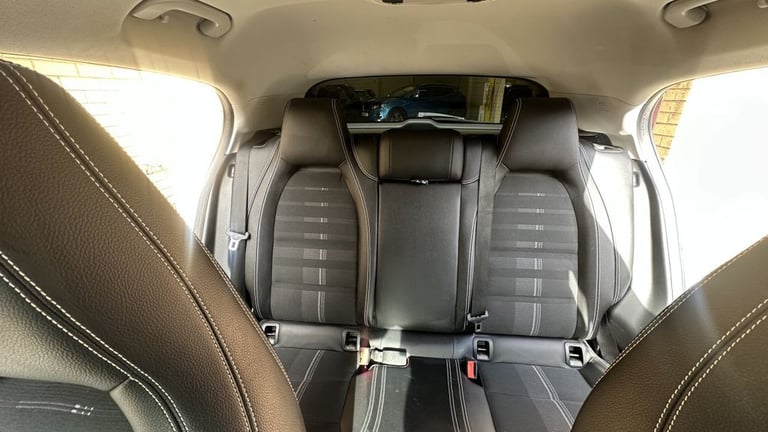 2018 Mercedes-Benz GLA 1.6 GLA180 Urban Edition SUV 5dr Petrol Manual Euro 6 (s/s) (122 ps) ESTAT...