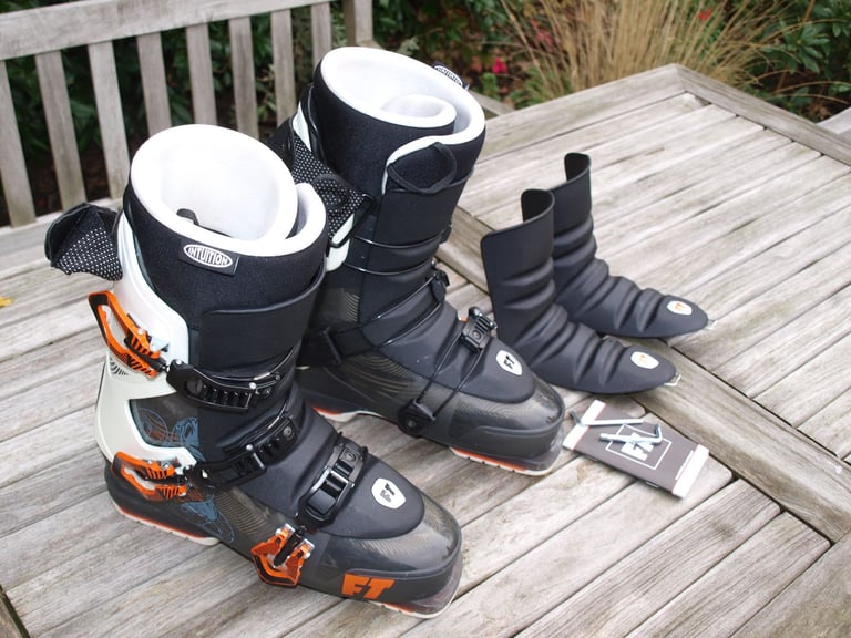image for Ski Boots – Full Tilt Descendant 8 ski boots shell size 28.5.
