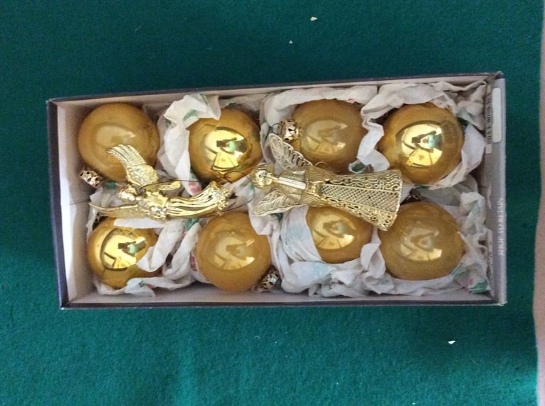Vintage 90 Christmas Tree Decorations