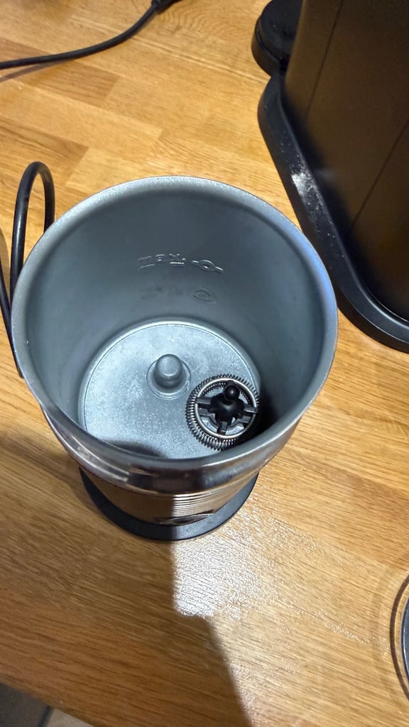 Nespresso Coffee machine, milk frother & pods