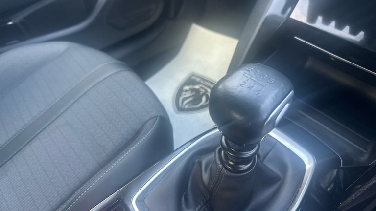 2023 Peugeot 208 1.2 PureTech 100 Allure Premium + 5dr Petrol Hatchback Hatchback Petrol Manual