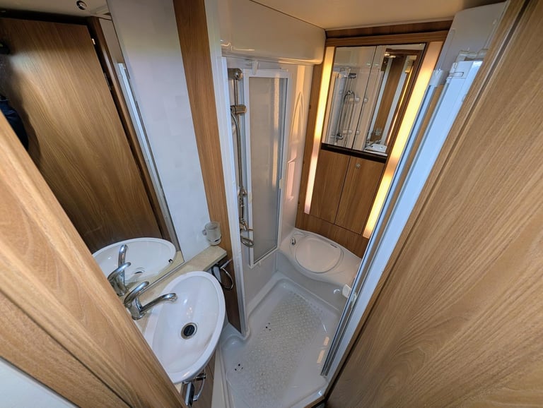 Fiat DUCATO Swift Sundance 622FB 4 Berth Fixed Bed Motorhome 