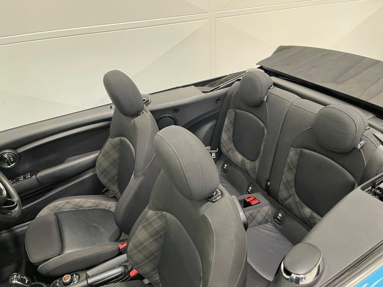 2018 MINI Convertible 1.5 Cooper II 2dr Auto CONVERTIBLE PETROL Automatic