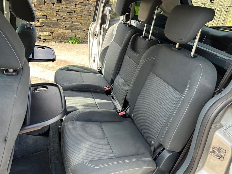 2012 (61) FORD GRAND C-MAX 1.6 TDCI TITANIUM   7 SEATER