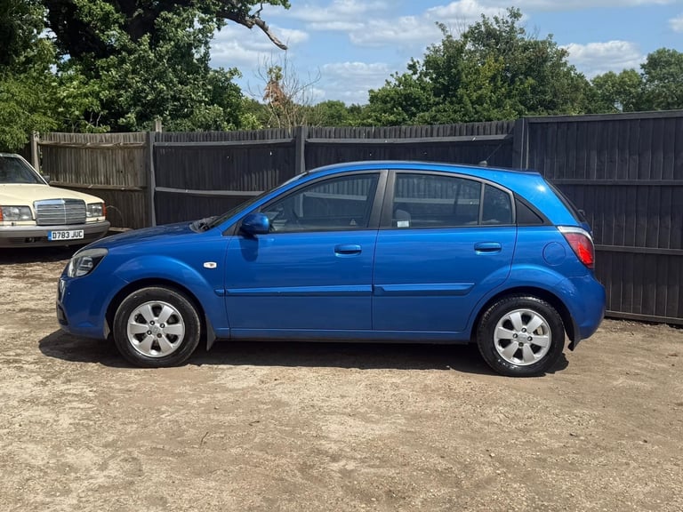 2010 KIA RIO 1.4 Strike 5dr - Image 7