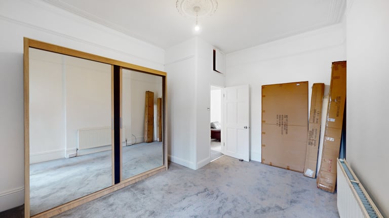 2 bedroom flat in Cameron Road, Croydon, CR0