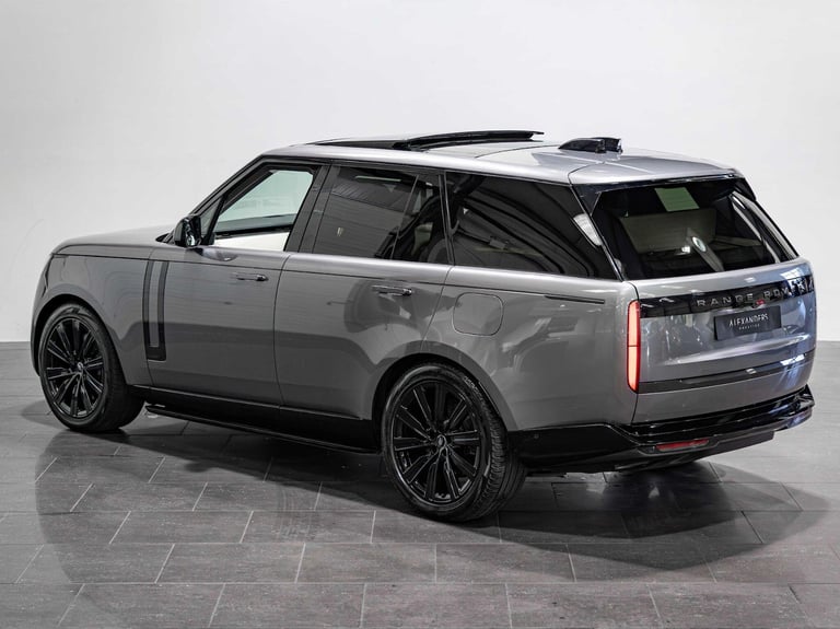 2024 Land Rover Range Rover 3.0 P550e 38.2kWh Autobiography Auto 4WD Euro 6 (s/s) 5dr ESTATE Petr...