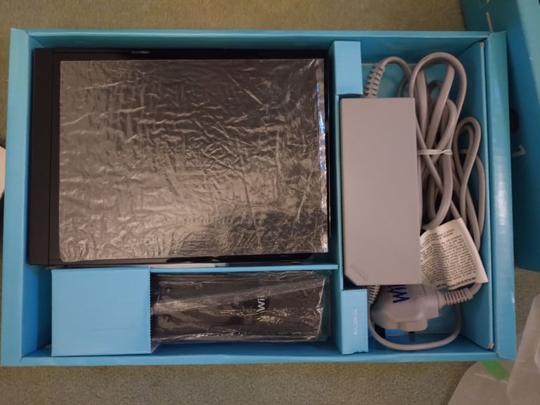 Nintendo Wii Console Black Motion Plus Sports Resort Pak Boxed Black Motion Plus