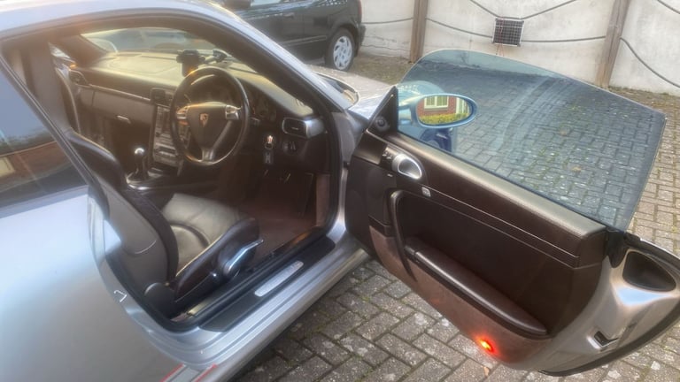 Porsche, 911, Coupe 4S, 2006, Manual, 3824 (cc), 2 doors