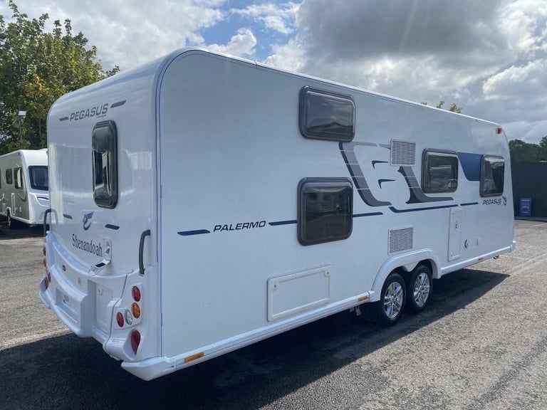 2017 BAILEY PEGASUS PALERMO 5 BERTH FAMILY CARAVAN