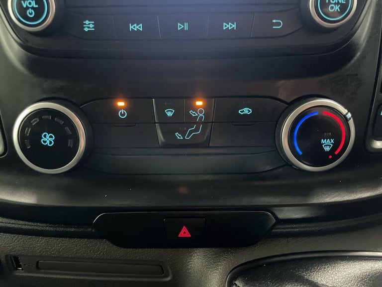 2022 Ford Transit 2.0 350 EcoBlue MHEV Leader RWD L4 H3 Euro 6 (s/s) 5dr PANEL VAN Diesel Manual