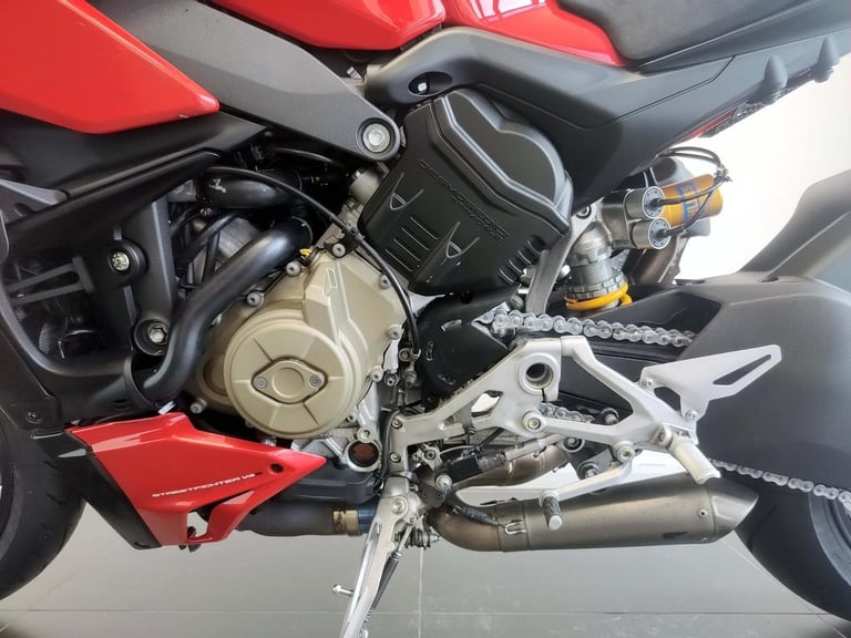 2022 Ducati Streetfighter V4S Red 2,160 Miles Akro Cans | £270 Dep & £270 pcm