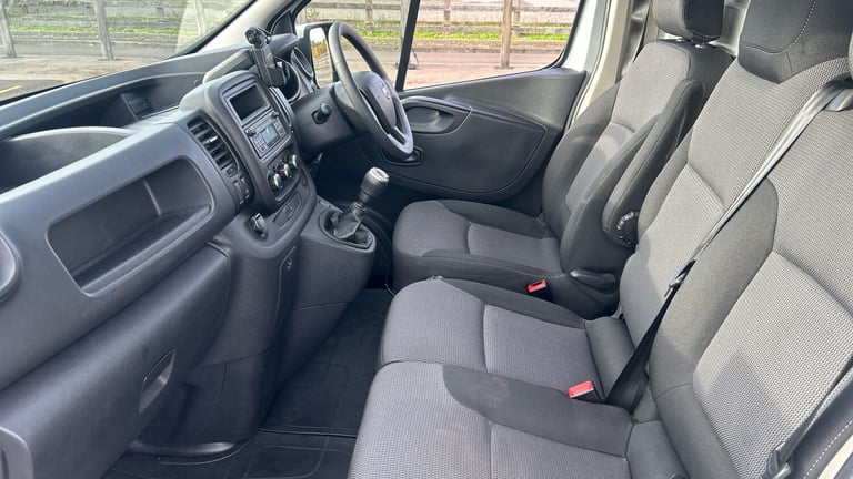 2021 Nissan NV300 30 L2 Diesel 2.0 dCi 120ps H1 Acenta Van Van Diesel Manual