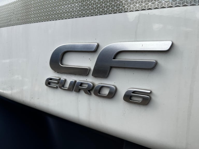 2015 DAF CF 75.330 26T CURTAIN SIDER 