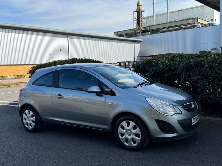 2013 Vauxhall Corsa 1.2 Exclusiv 3dr HATCHBACK Petrol Manual