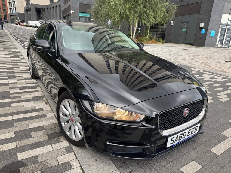 image for 2016 JAGUAR XE PRESTIGE 2.0 DIESEL 6 SPEED MANUAL SALOON BLACK 4dr + £20 RD TAX 